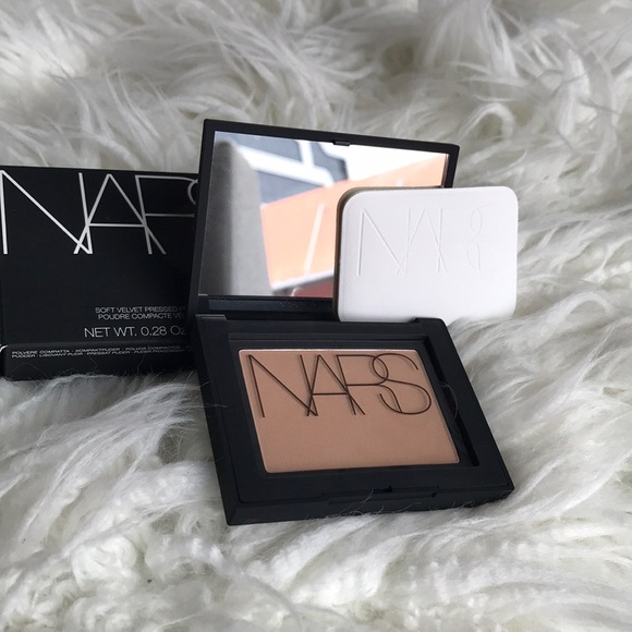 NARS Other - NARS Soft Velvet Powder shade Desert